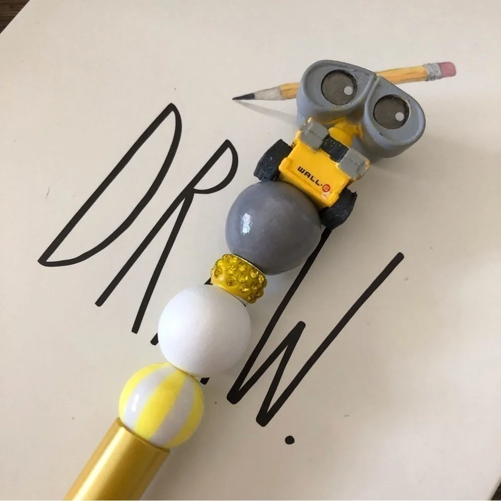 Disney Doorables: Wall-E: Wall-E handmade beaded pen